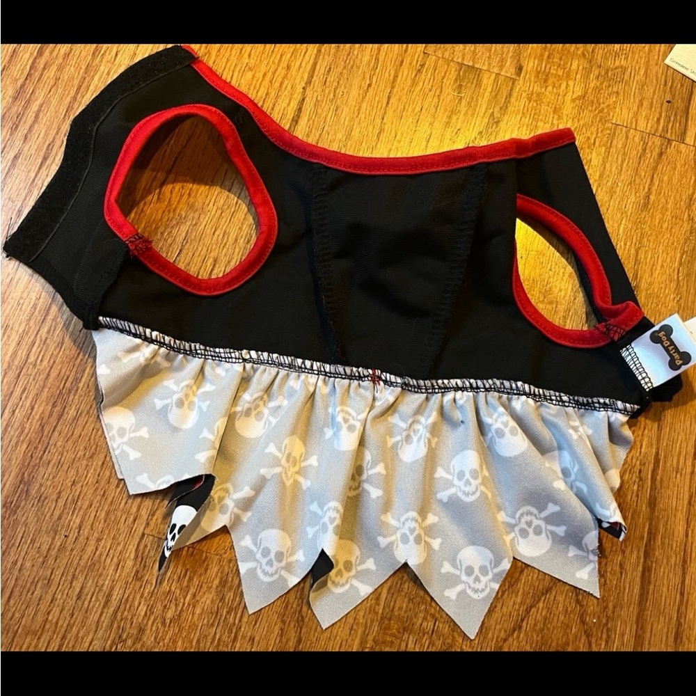 Party dog Pirate Skull Dog Costume - Picture 2 of 5
